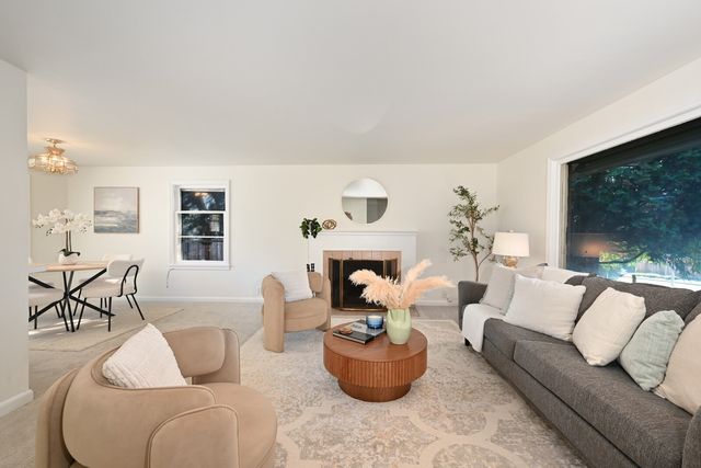 6502 27th Avenue NE, Seattle, WA 98115