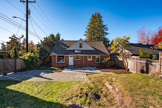 6502 27th Avenue NE, Seattle, WA 98115