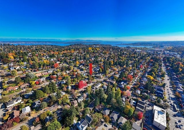 6502 27th Avenue NE, Seattle, WA 98115