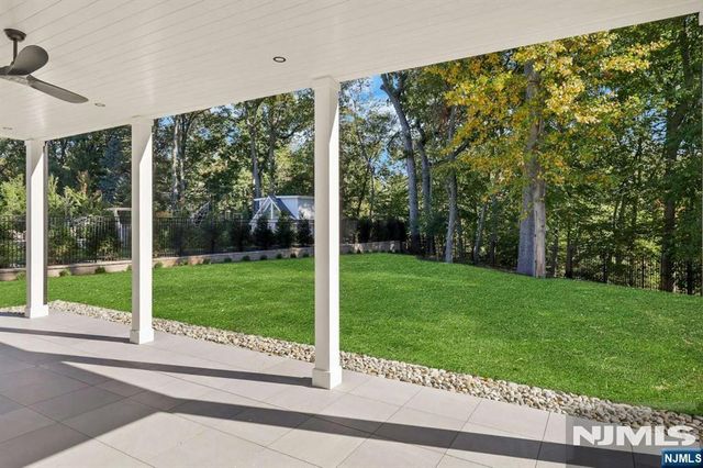 8 Ann Street, Old Tappan, NJ 07675