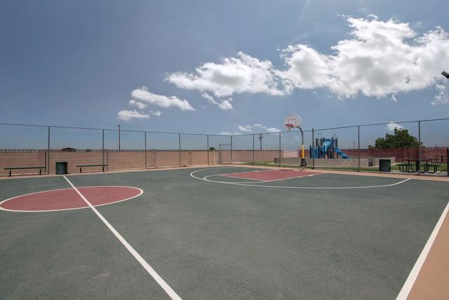 900 E Rankin Road 5, Tulare, CA 93274