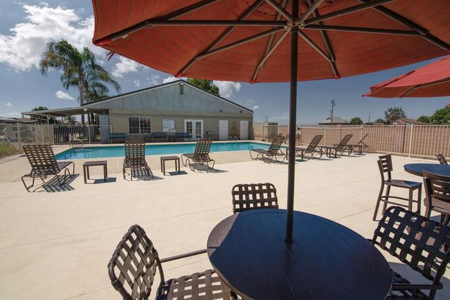 900 E Rankin Road 5, Tulare, CA 93274