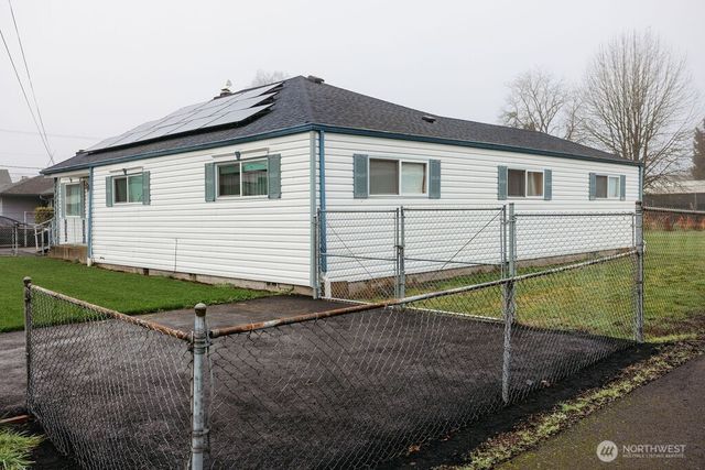 2209 42nd Avenue, Longview, WA 98632