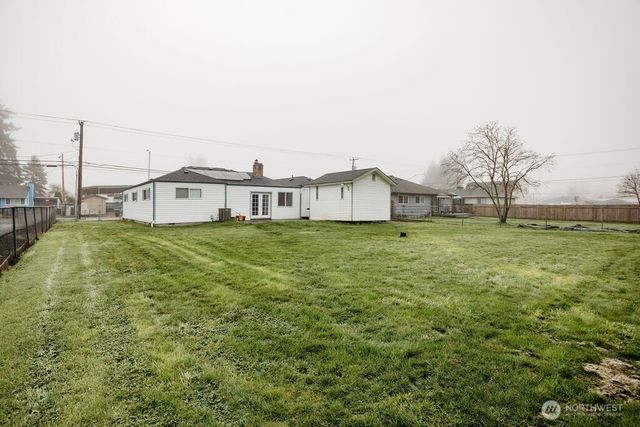 2209 42nd Avenue, Longview, WA 98632