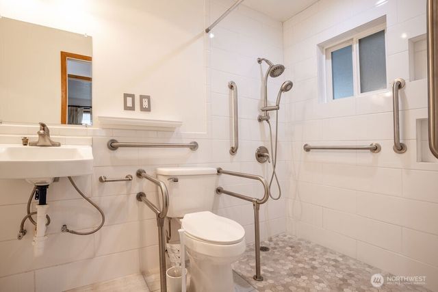 2209 42nd Avenue, Longview, WA 98632