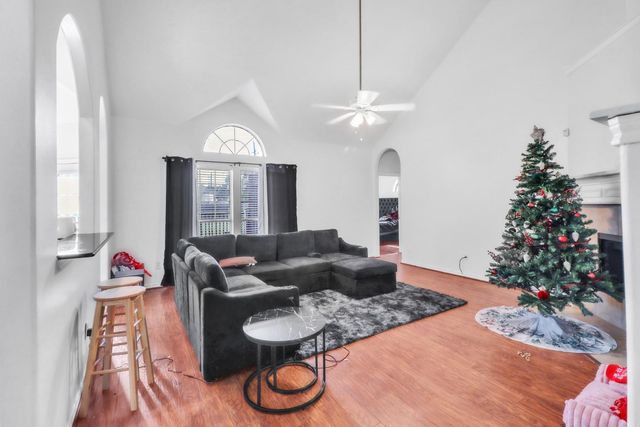 514 Richter Lane, Richmond, TX 77469