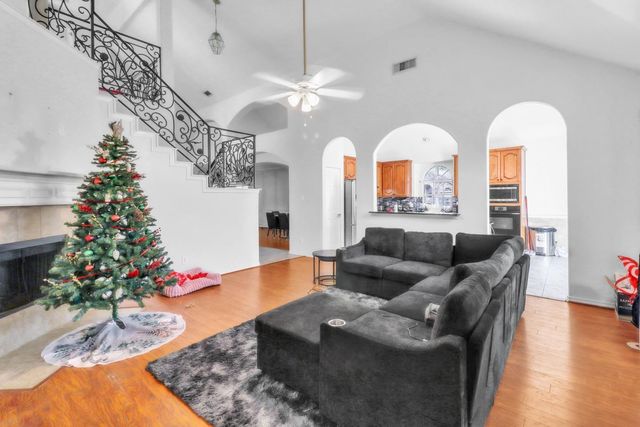 514 Richter Lane, Richmond, TX 77469