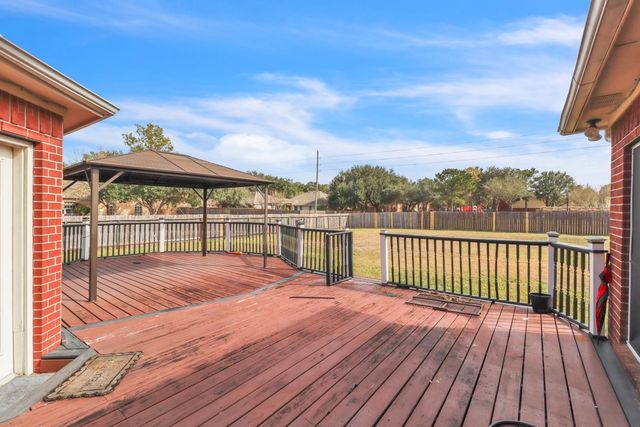 514 Richter Lane, Richmond, TX 77469