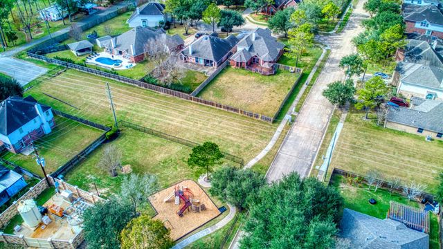 514 Richter Lane, Richmond, TX 77469