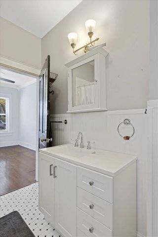 606 Holly Avenue, South Pittsburg, TN 37380