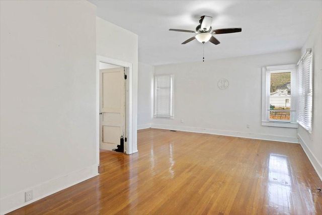 606 Holly Avenue, South Pittsburg, TN 37380