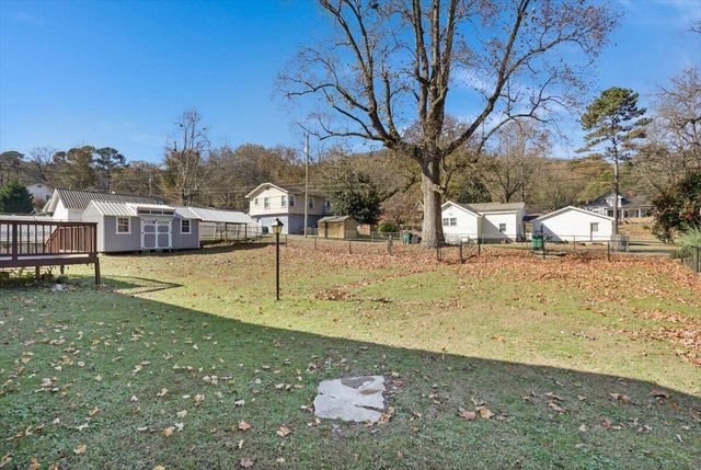 606 Holly Avenue, South Pittsburg, TN 37380
