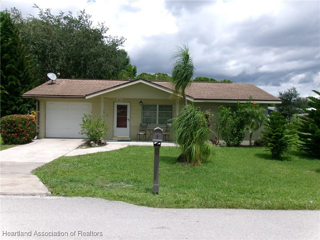 1824 Eastview Road, Sebring, FL 33870