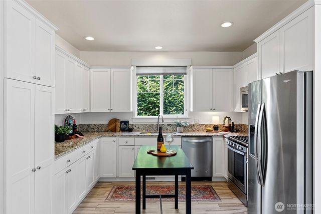 5396 E Blaisdell Lane, Port Orchard, WA 98366