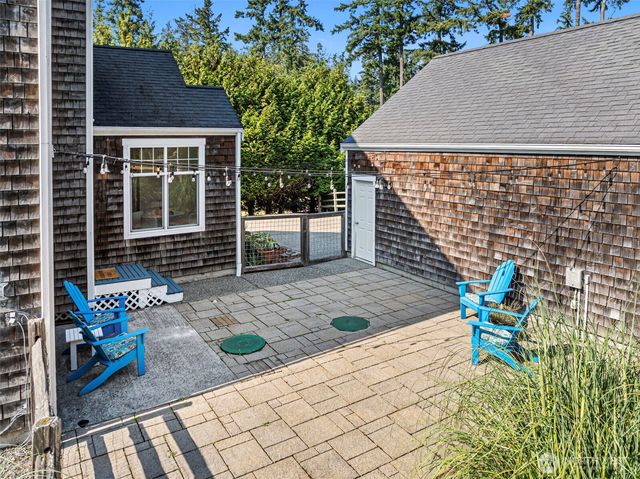 5396 E Blaisdell Lane, Port Orchard, WA 98366