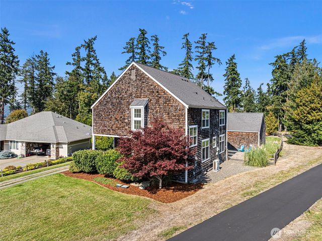 5396 E Blaisdell Lane, Port Orchard, WA 98366
