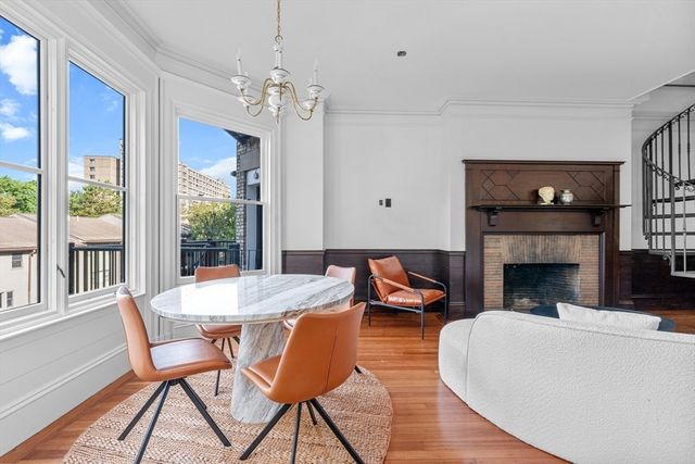 320 Tappan 2, Brookline, MA 02445