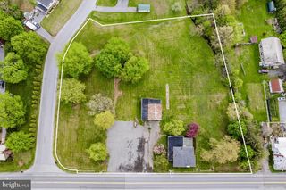 1290 READING RD, Mohnton, PA 19540