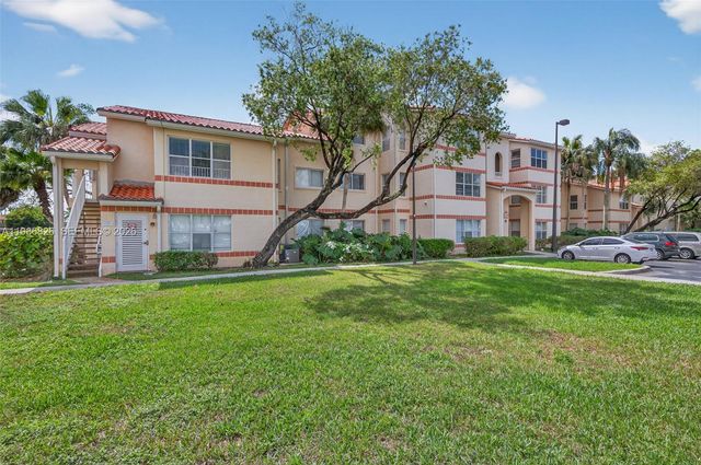 3400 N Pinewalk Dr N 923, Margate, FL 33063