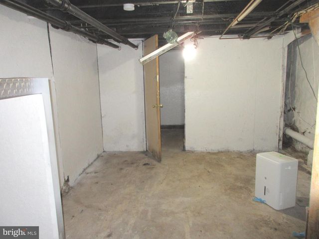 4472 E THOMPSON ST, Philadelphia, PA 19137