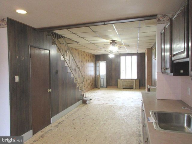 4472 E THOMPSON ST, Philadelphia, PA 19137