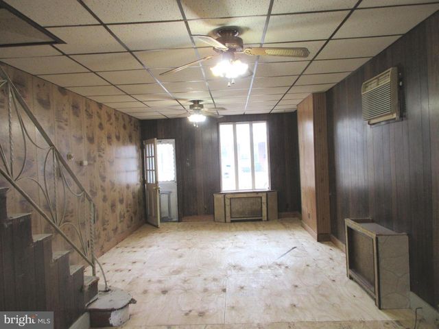 4472 E THOMPSON ST, Philadelphia, PA 19137