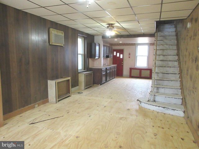 4472 E THOMPSON ST, Philadelphia, PA 19137