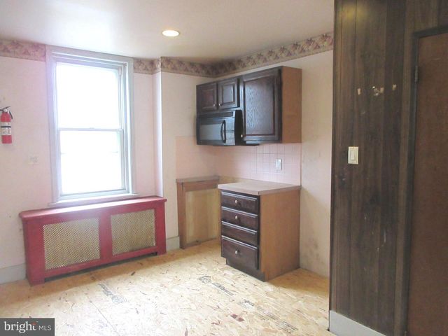 4472 E THOMPSON ST, Philadelphia, PA 19137