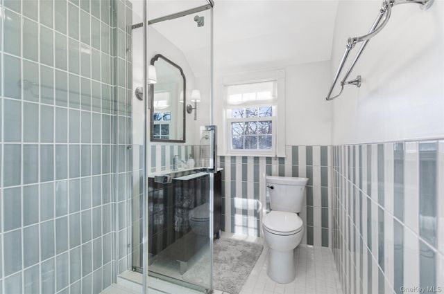 25 Roxbury Road, Scarsdale, NY 10583