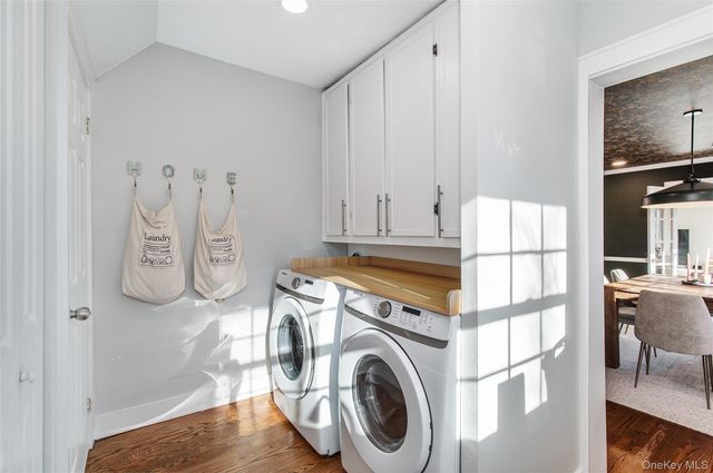 25 Roxbury Road, Scarsdale, NY 10583