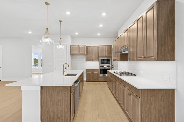 388 Rees Landing RD, Spicewood, TX 78669