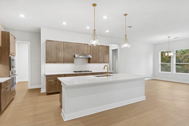 388 Rees Landing RD, Spicewood, TX 78669