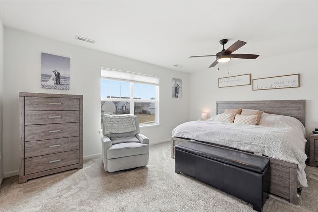 3014 Hillsboro Drive SW, Cedar Rapids, IA 52404