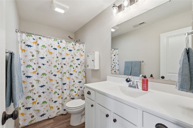 3014 Hillsboro Drive SW, Cedar Rapids, IA 52404