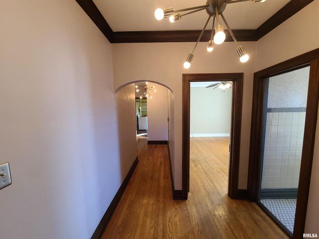 1622 18TH Avenue 24, Rock Island, IL 61201