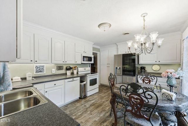 1766 Robinhood Drive, Burlington, NC 27217