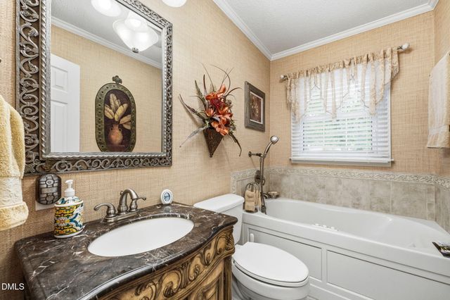 1766 Robinhood Drive, Burlington, NC 27217