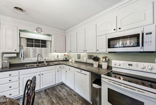 1766 Robinhood Drive, Burlington, NC 27217