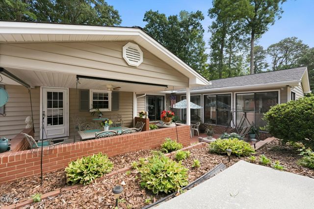 1766 Robinhood Drive, Burlington, NC 27217