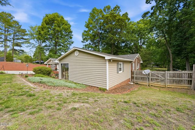 1766 Robinhood Drive, Burlington, NC 27217