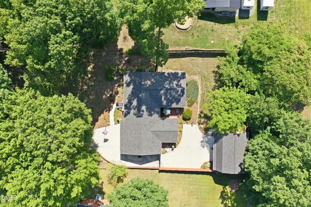 1766 Robinhood Drive, Burlington, NC 27217