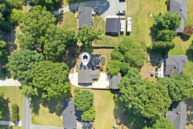 1766 Robinhood Drive, Burlington, NC 27217