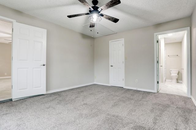 1717 11th Street N, Texas City, TX 77590