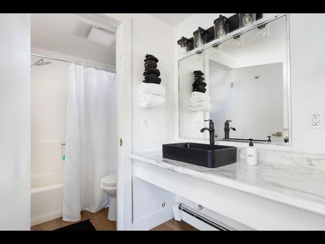 710 W Ludington Avenue, Ludington, MI 49431