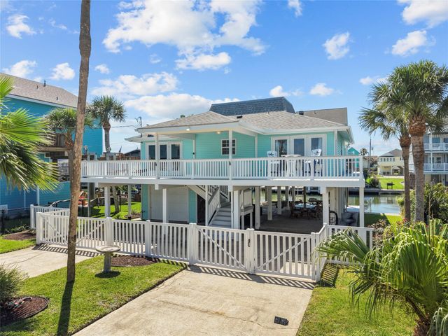 21815 Guadalupe Drive, Galveston, TX 77554