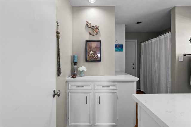 21815 Guadalupe Drive, Galveston, TX 77554