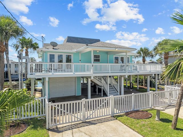 21815 Guadalupe Drive, Galveston, TX 77554