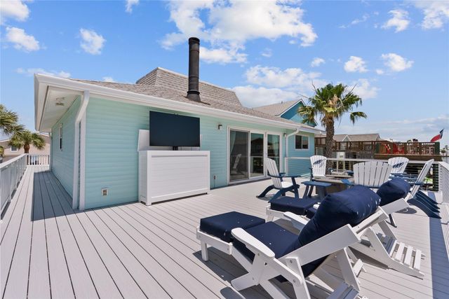 21815 Guadalupe Drive, Galveston, TX 77554