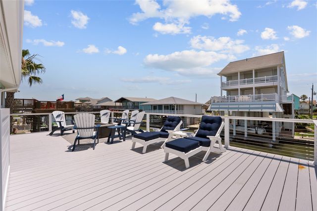 21815 Guadalupe Drive, Galveston, TX 77554