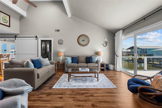 21815 Guadalupe Drive, Galveston, TX 77554
